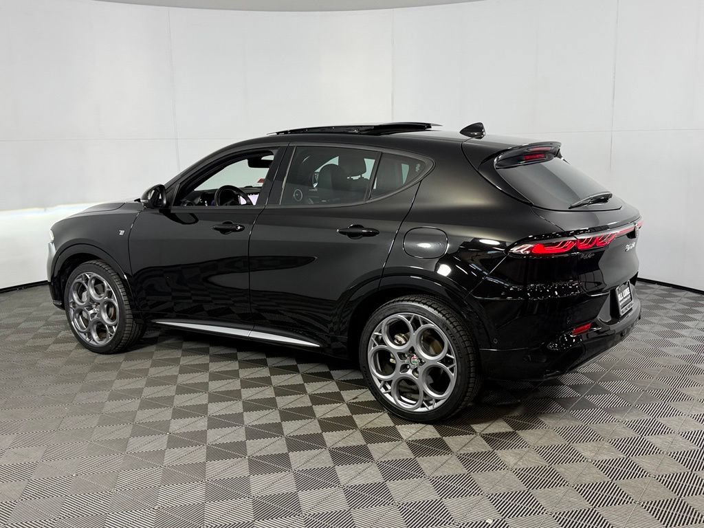 Used 2024 Alfa Romeo Tonale Ti AWD/4WD image 10