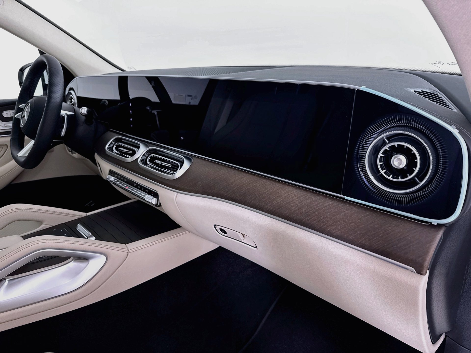 New 2027 Mercedes-Benz GLS 450 4MATIC image 32