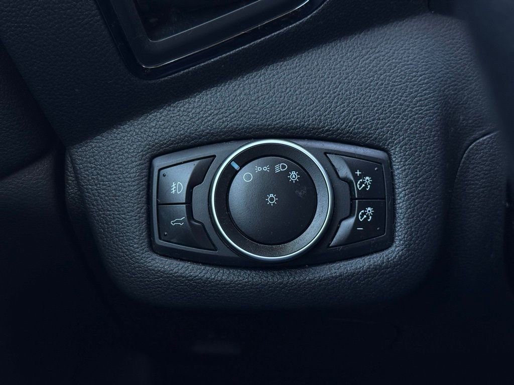 Used 2017 Ford Escape Titanium image 26