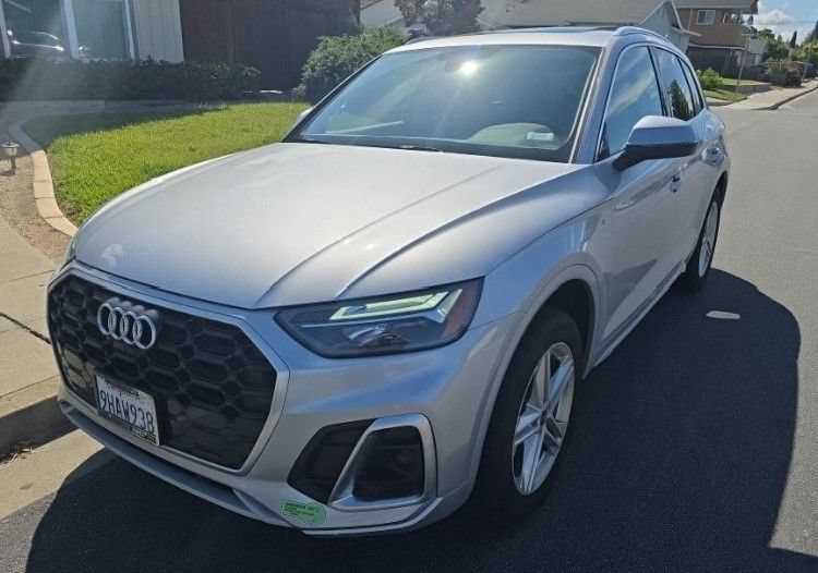 Used 2023 Audi Q5 e Premium Plus w/ Premium Plus Package