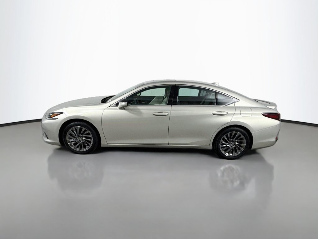 Certified 2024 Lexus ES 300h Ultra Luxury w/ Accessory Package (Z2) FWD image 8