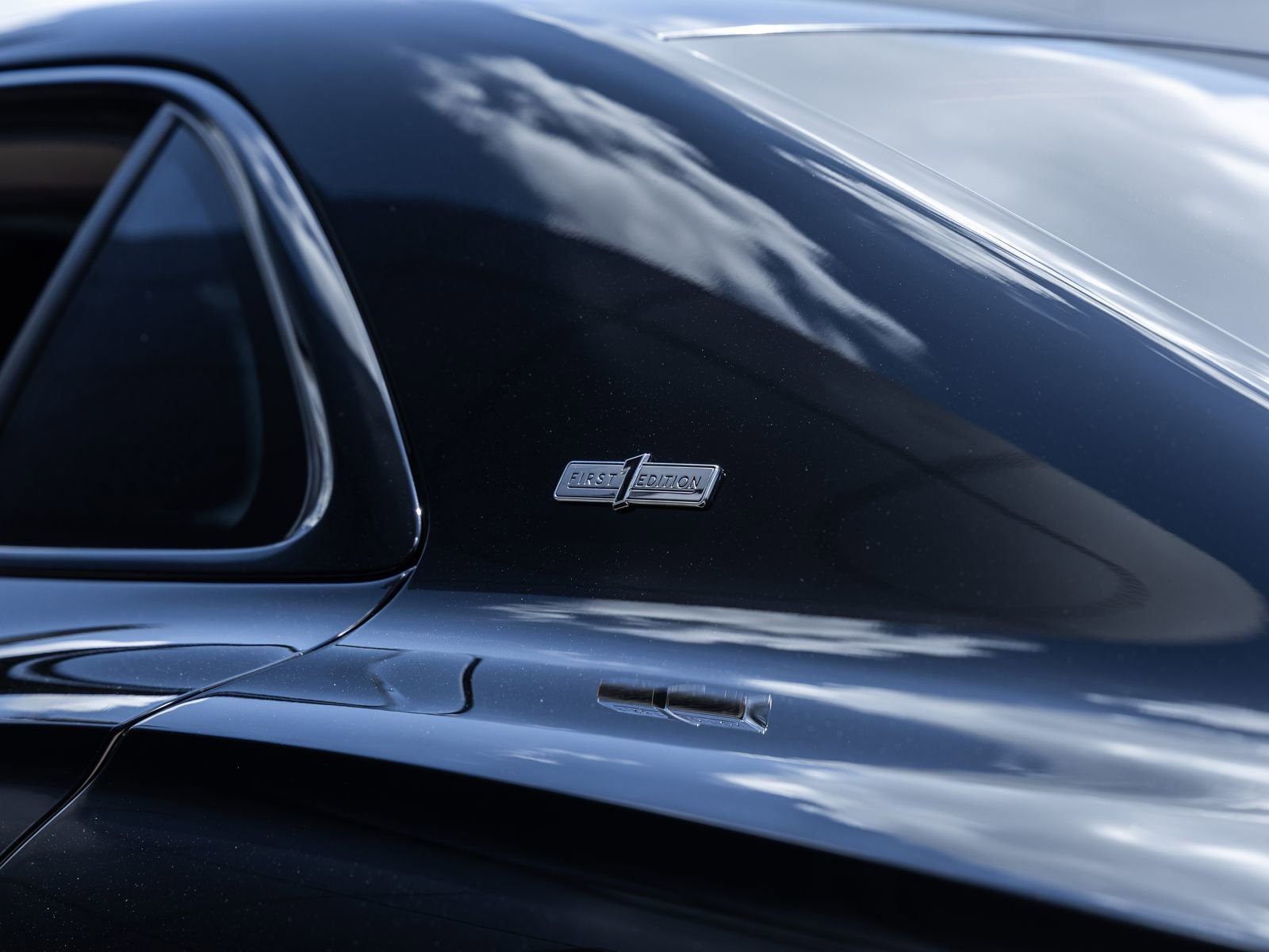 Used 2025 Bentley Flying Spur Plug-In Hybrid AWD/4WD image 23