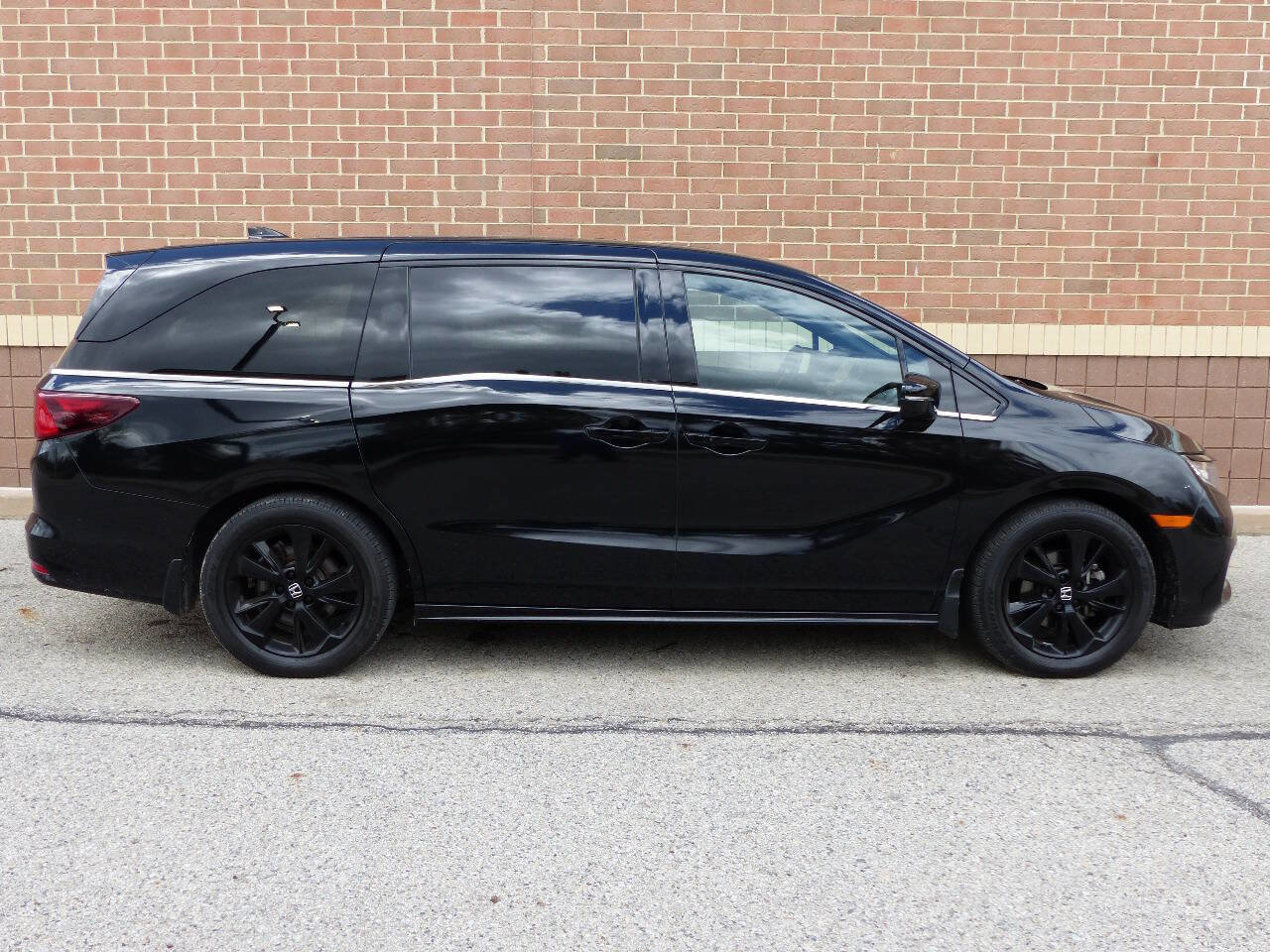 Used 2024 Honda Odyssey Sport image 10