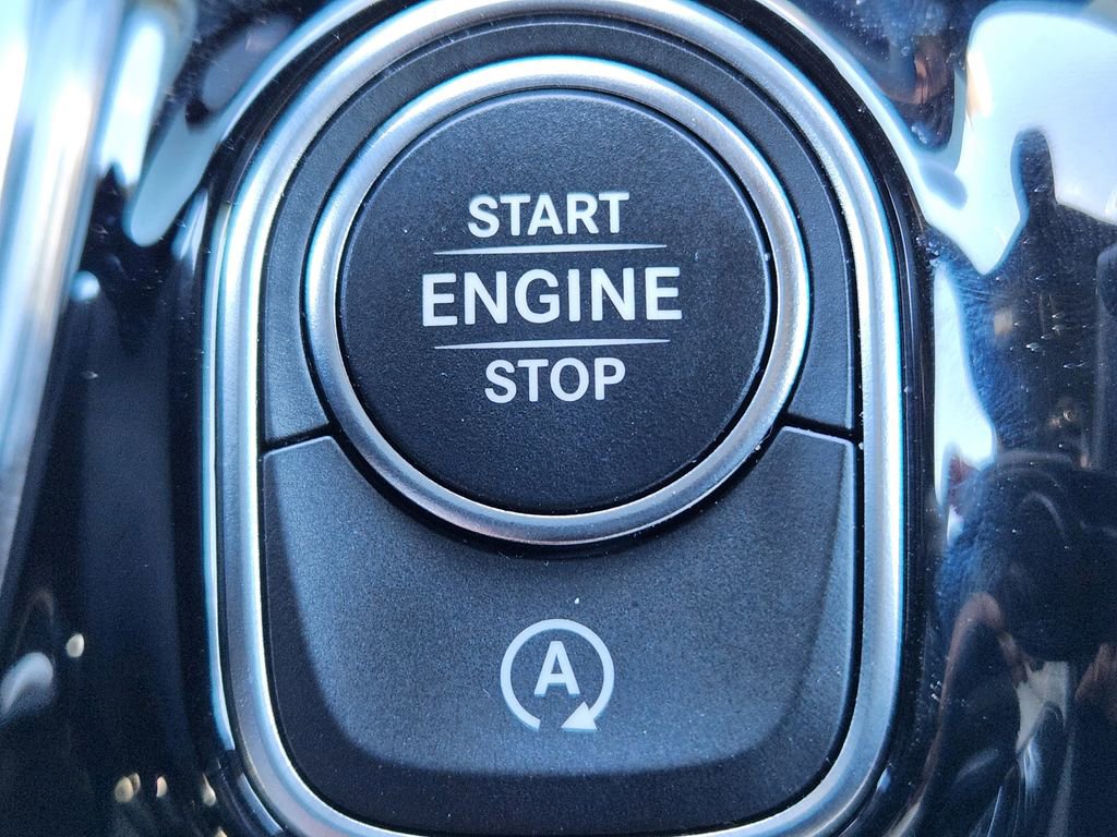 Used 2025 Mercedes-Benz GLA 250 4MATIC image 21