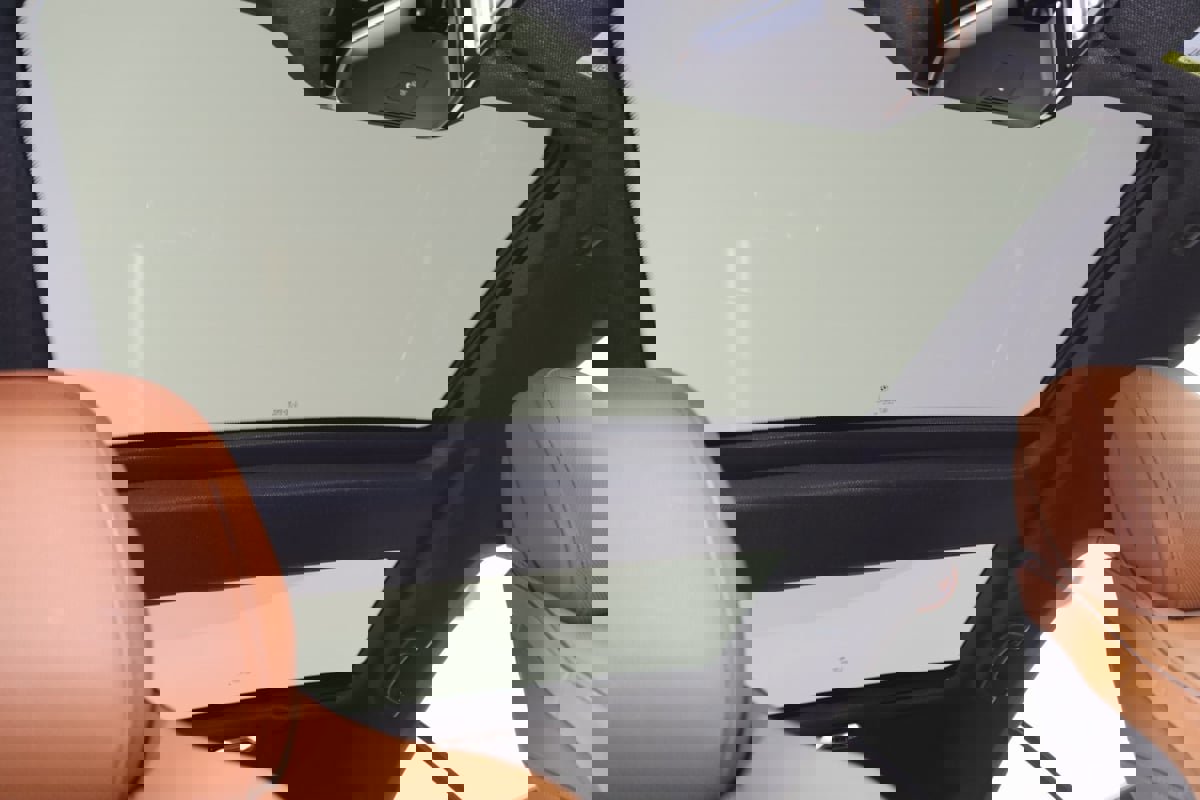 Used 2025 BMW 840i xDrive w/ M Sport Professional Package image 36