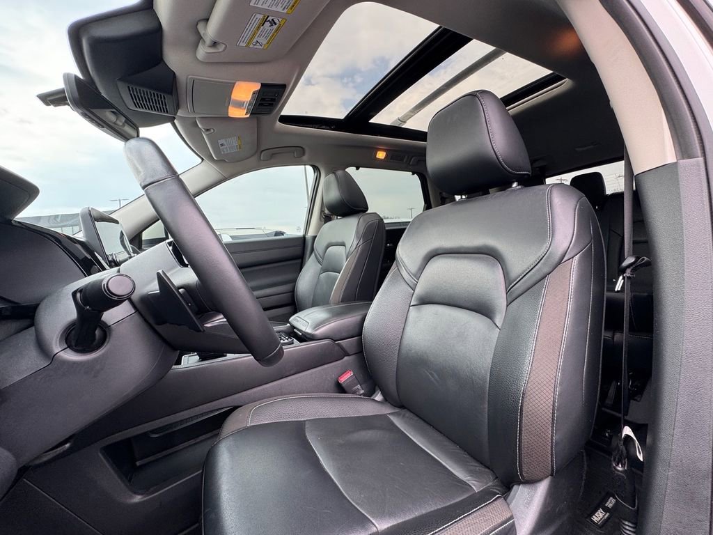 Used 2023 Nissan Pathfinder SL w/ SL Premium Package image 17