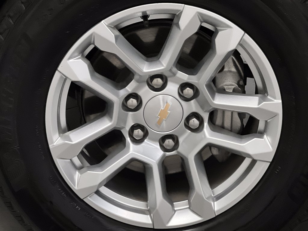 Used 2025 Chevrolet Suburban LT RWD image 74