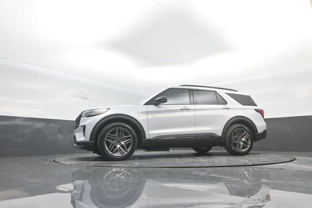 New 2026 Ford Explorer ST AWD/4WD image 31
