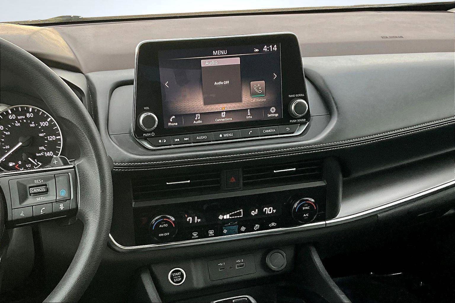 Used 2023 Nissan Rogue SV image 6