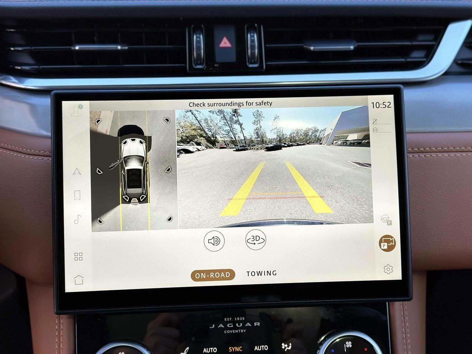 New 2026 Jaguar F-PACE R-Dynamic S AWD/4WD image 17