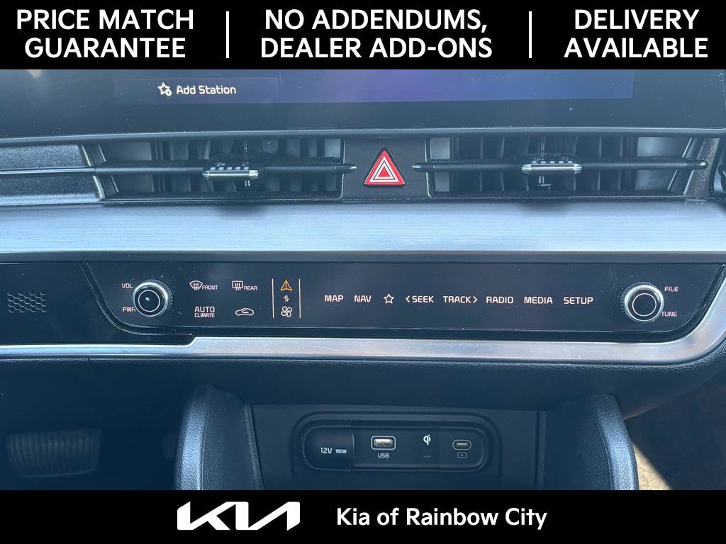 Used 2025 Kia Sportage EX FWD image 22