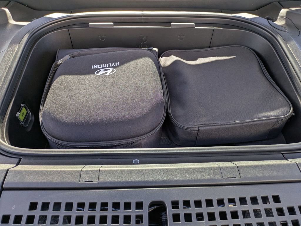 New 2026 Hyundai Ioniq 9 SE image 13