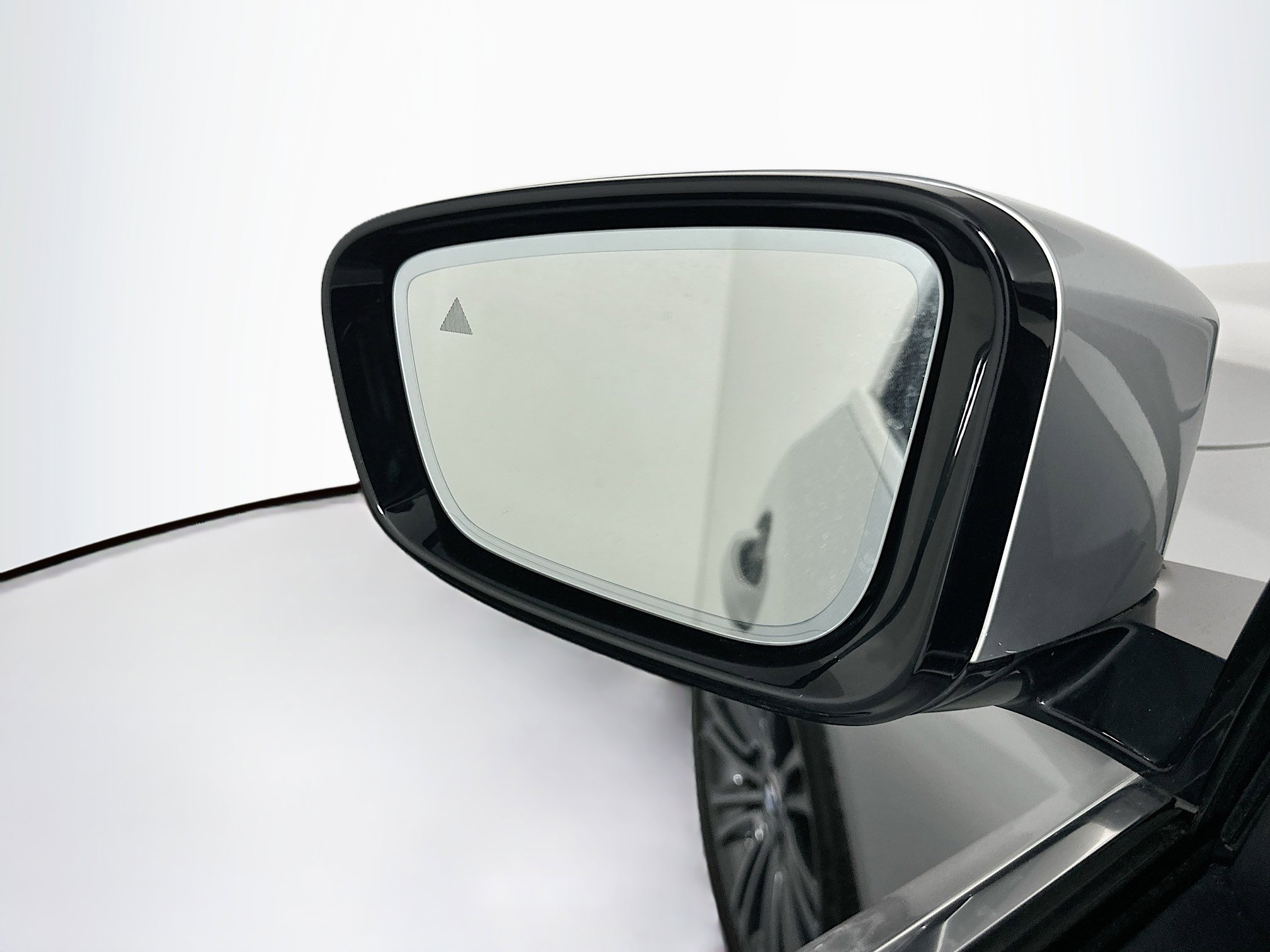 Used 2020 BMW 530i w/ Convenience Package image 16