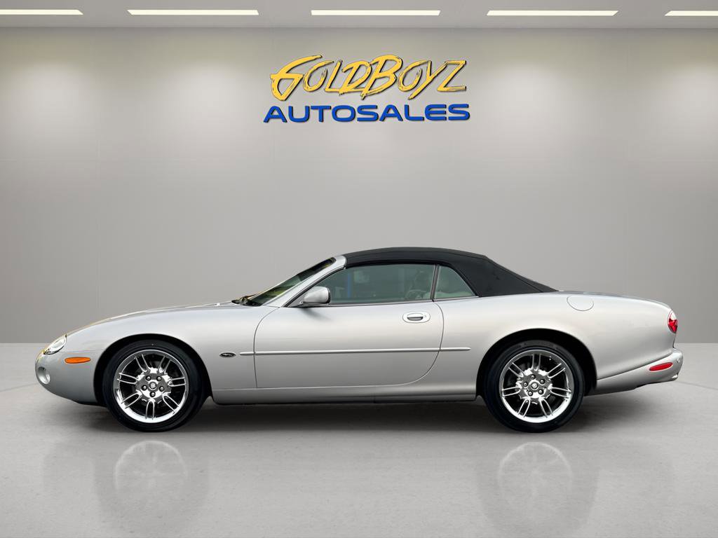 Used 2002 Jaguar XK8 Convertible image 13
