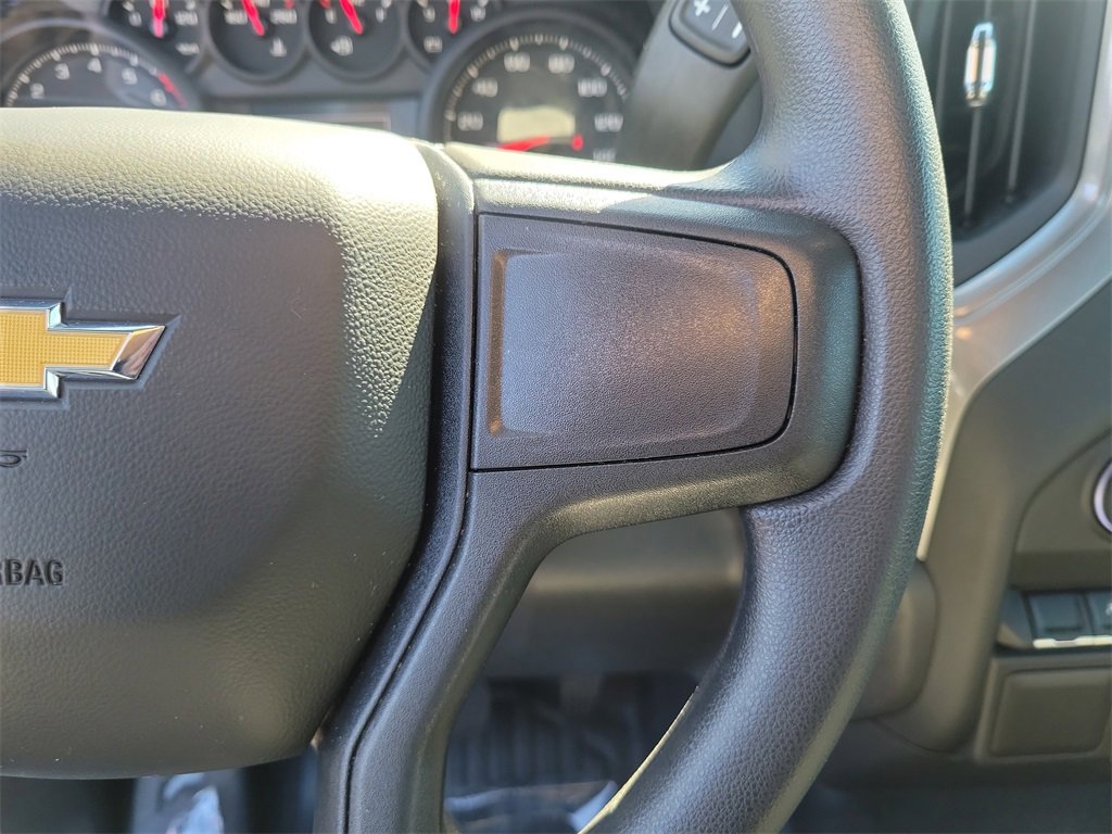 Used 2025 Chevrolet Silverado 1500 W/T image 35