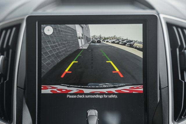 Certified 2022 Ford Edge SE w/ Black Appearance Package image 42