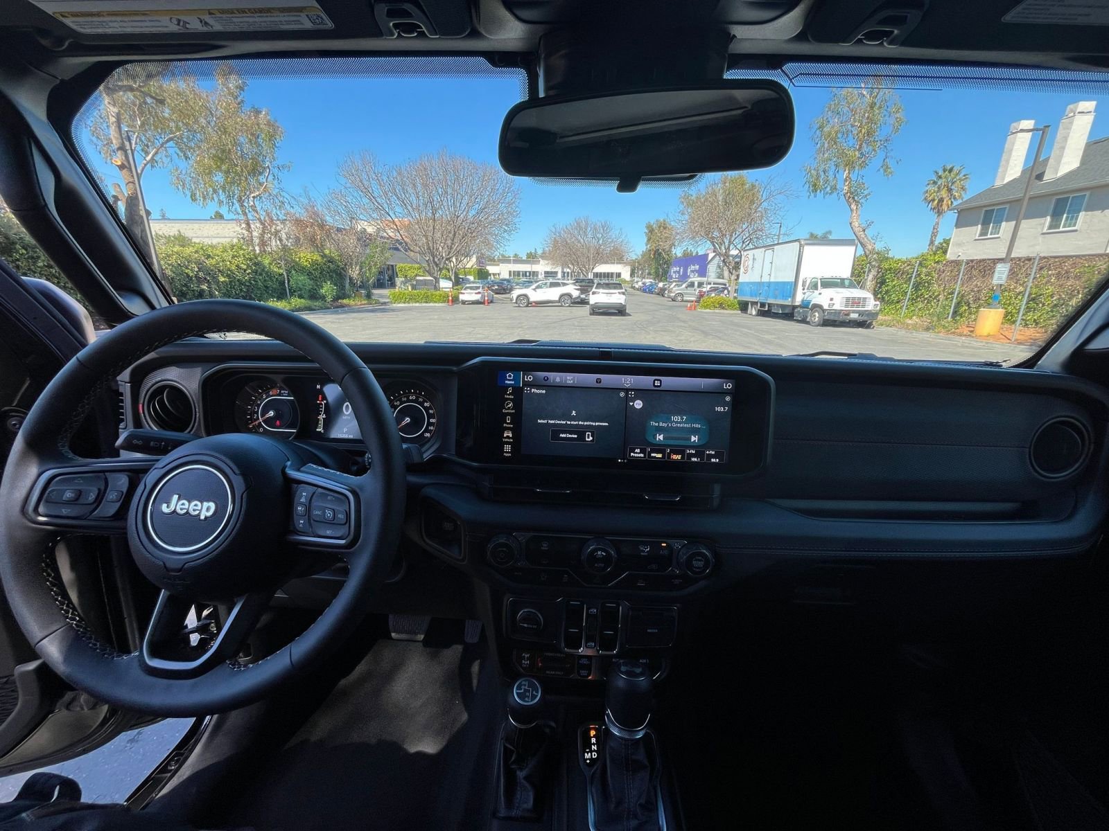 Used 2025 Jeep Wrangler Unlimited Rubicon image 32