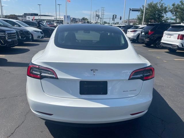 Used 2022 Tesla Model 3 Long Range AWD/4WD image 3