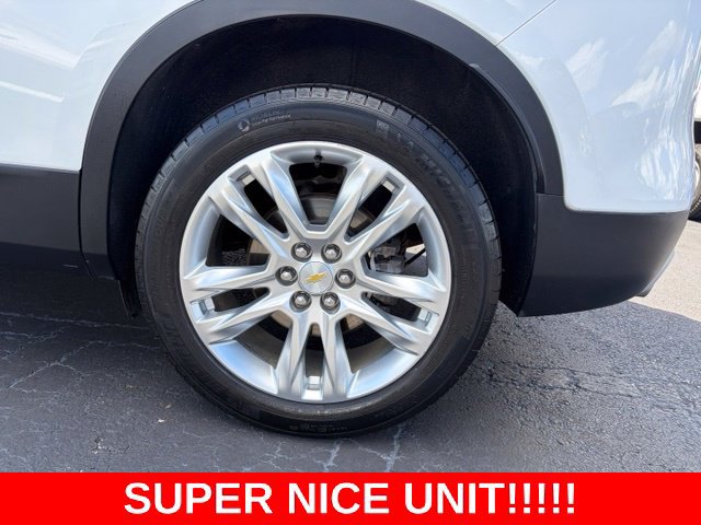 Used 2020 Chevrolet Blazer LT w/ Sound & Technology Package FWD image 10