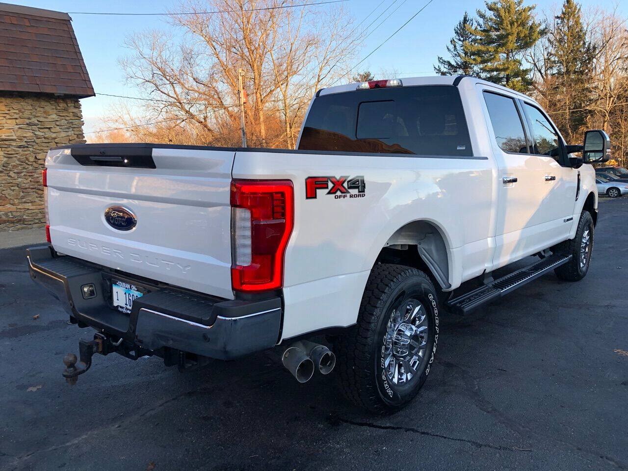 Used 2019 Ford F250 Lariat w/ Lariat Ultimate Package AWD/4WD image 5