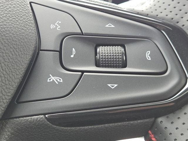 New 2026 Chevrolet Trax RS w/ Sunroof Package FWD image 14