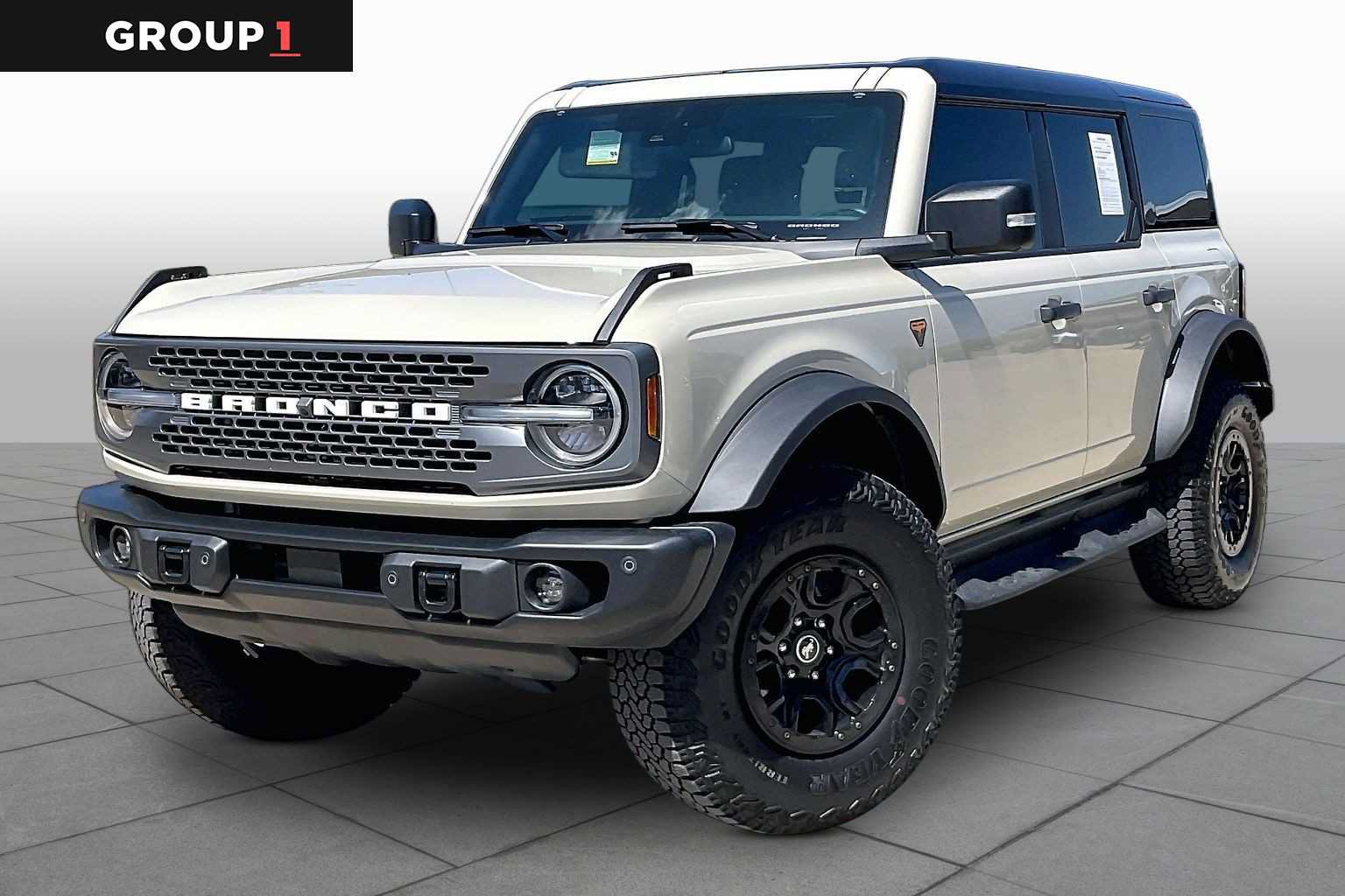 Used 2025 Ford Bronco Badlands AWD/4WD image 1