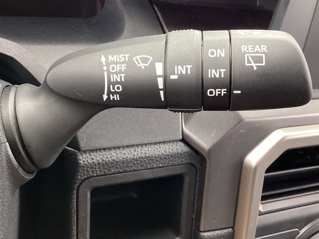 Used 2025 Toyota 4Runner SR5 image 27