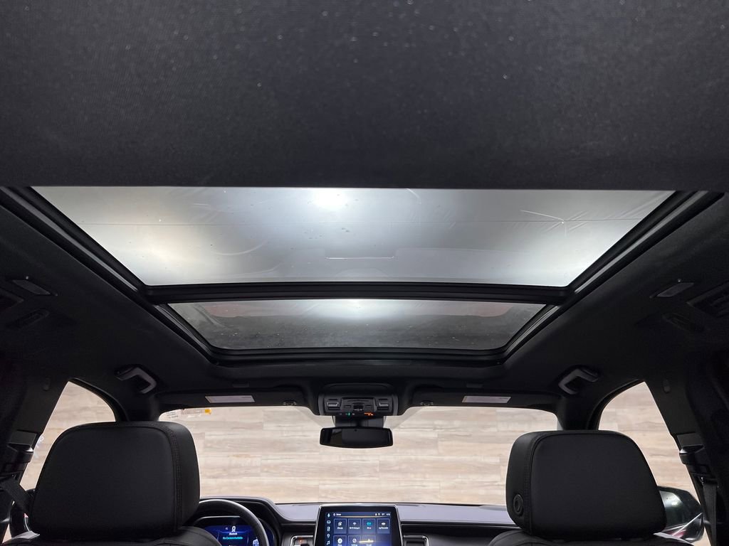 Used 2023 Chevrolet Tahoe RST w/ Luxury Package AWD/4WD image 17