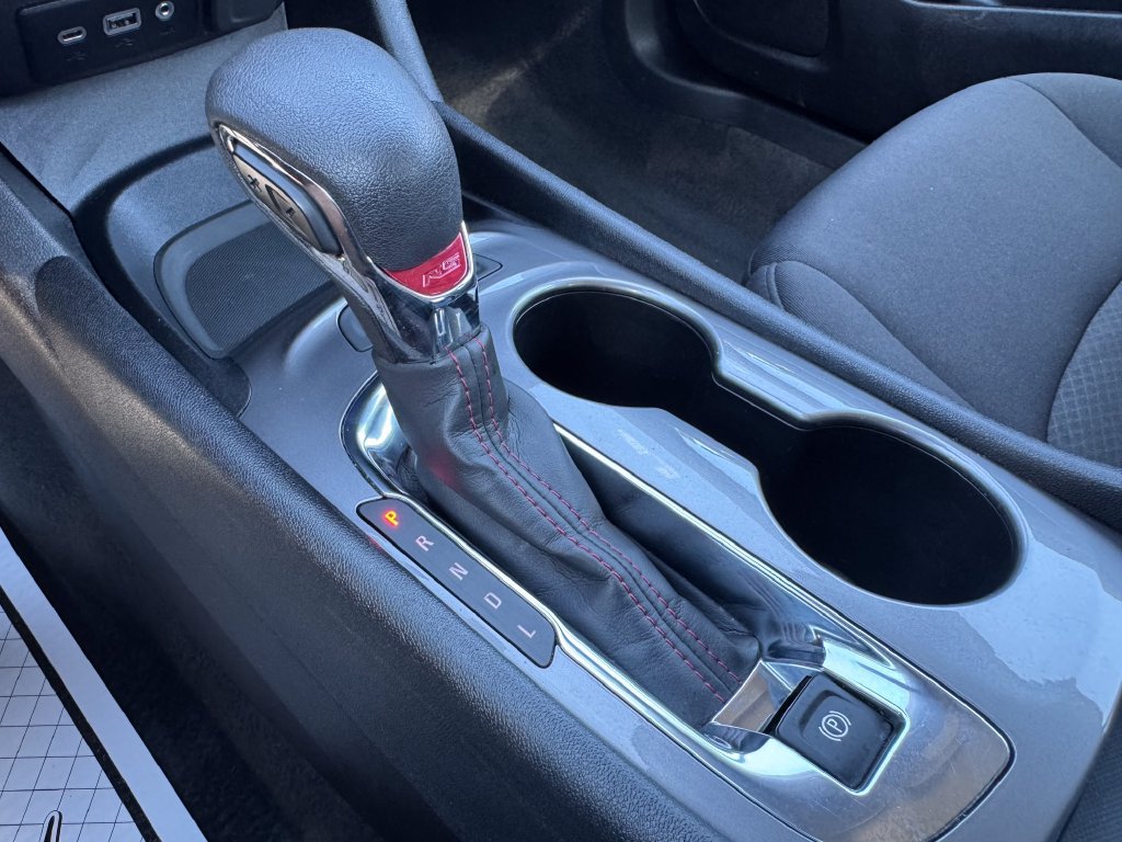 Used 2024 Chevrolet Malibu RS FWD image 25