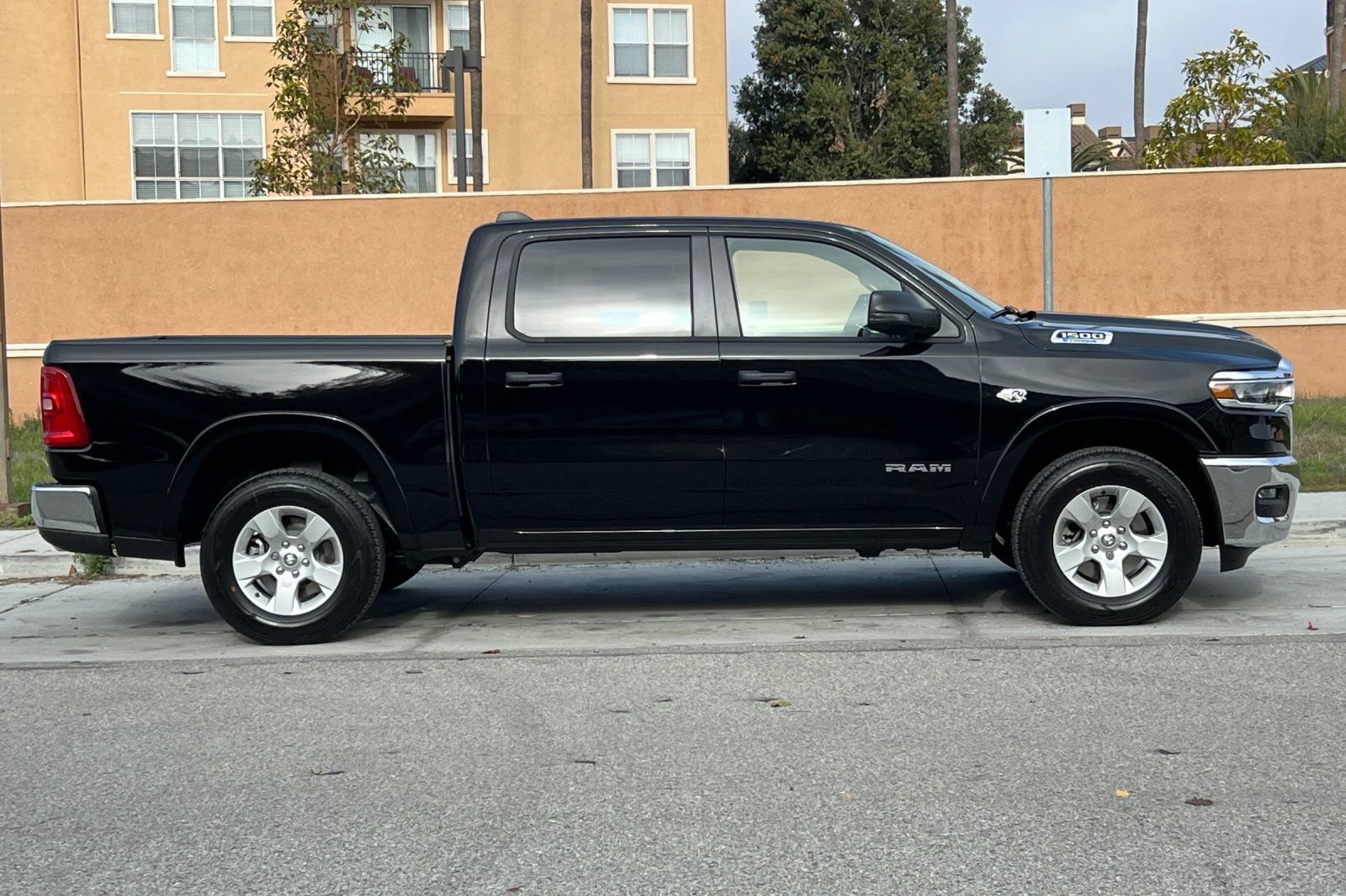 New 2026 RAM 1500 Big Horn AWD/4WD image 3