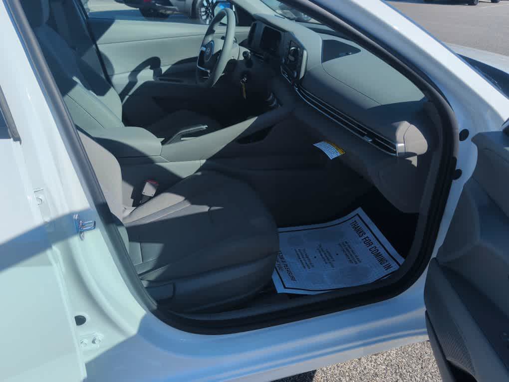 New 2026 Hyundai Elantra SE FWD image 27