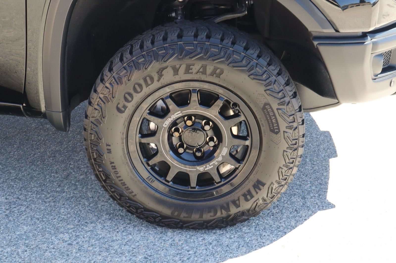 Used 2024 GMC Sierra 1500 AT4X w/ AT4X AEV Edition AWD/4WD image 10
