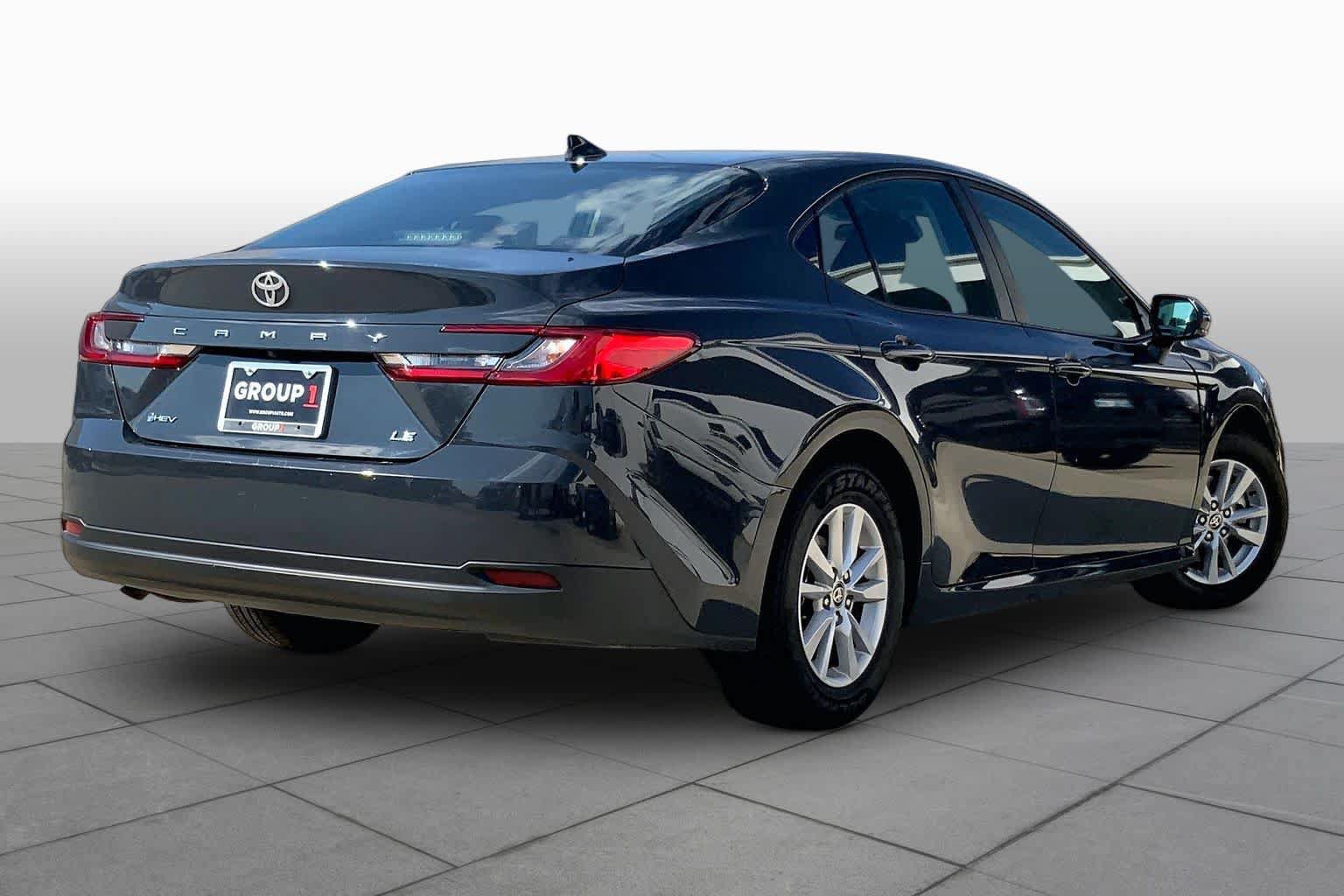 Used 2025 Toyota Camry LE FWD image 13
