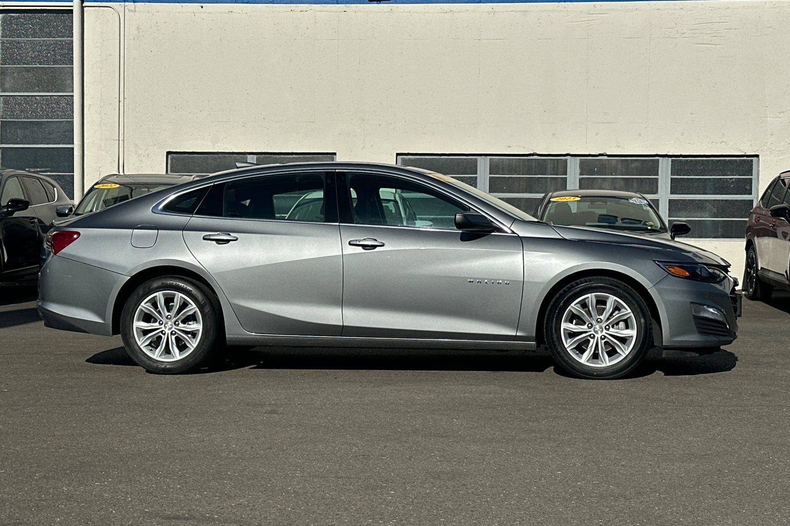 Used 2024 Chevrolet Malibu LT image 3