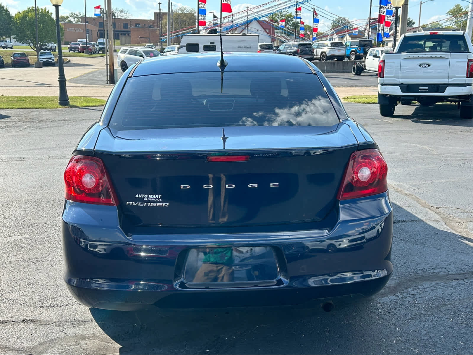 Used 2013 Dodge Avenger SE image 5