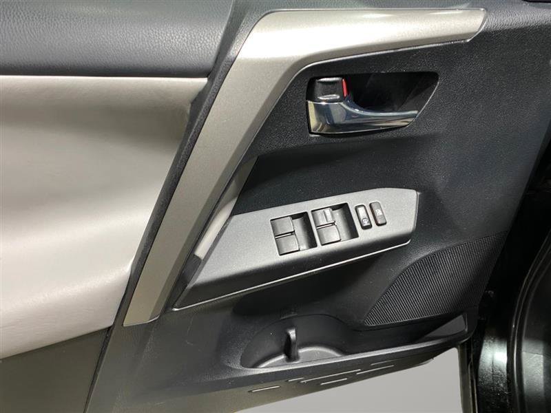 Used 2017 Toyota RAV4 XLE w/ Plus Special Value Package AWD/4WD image 8