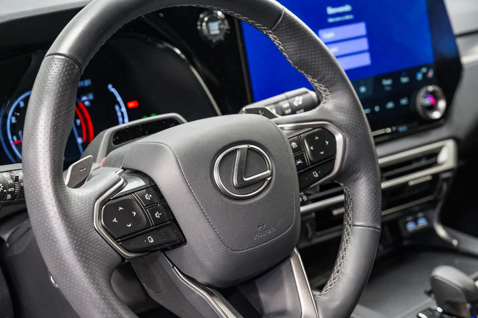 Used 2024 Lexus RX 350 F Sport w/ Convenience Package AWD/4WD image 21