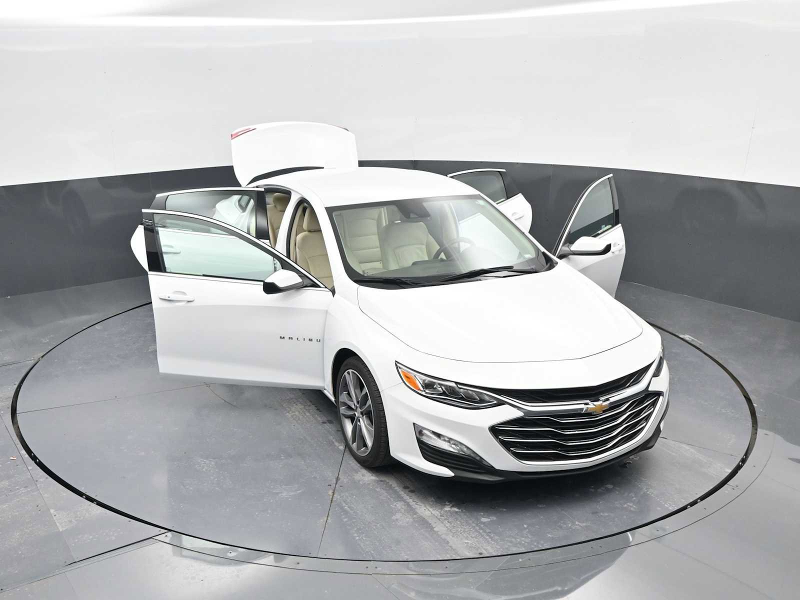 Used 2024 Chevrolet Malibu LT image 45