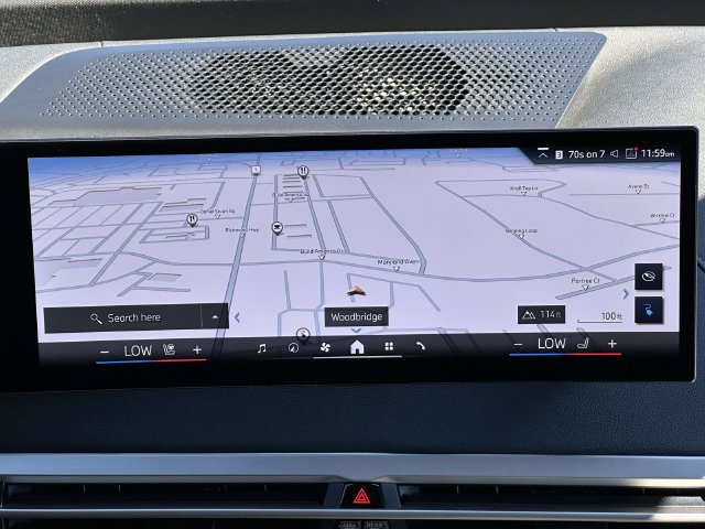 Used 2024 BMW iX xDrive50 w/ Premium Package AWD/4WD image 19