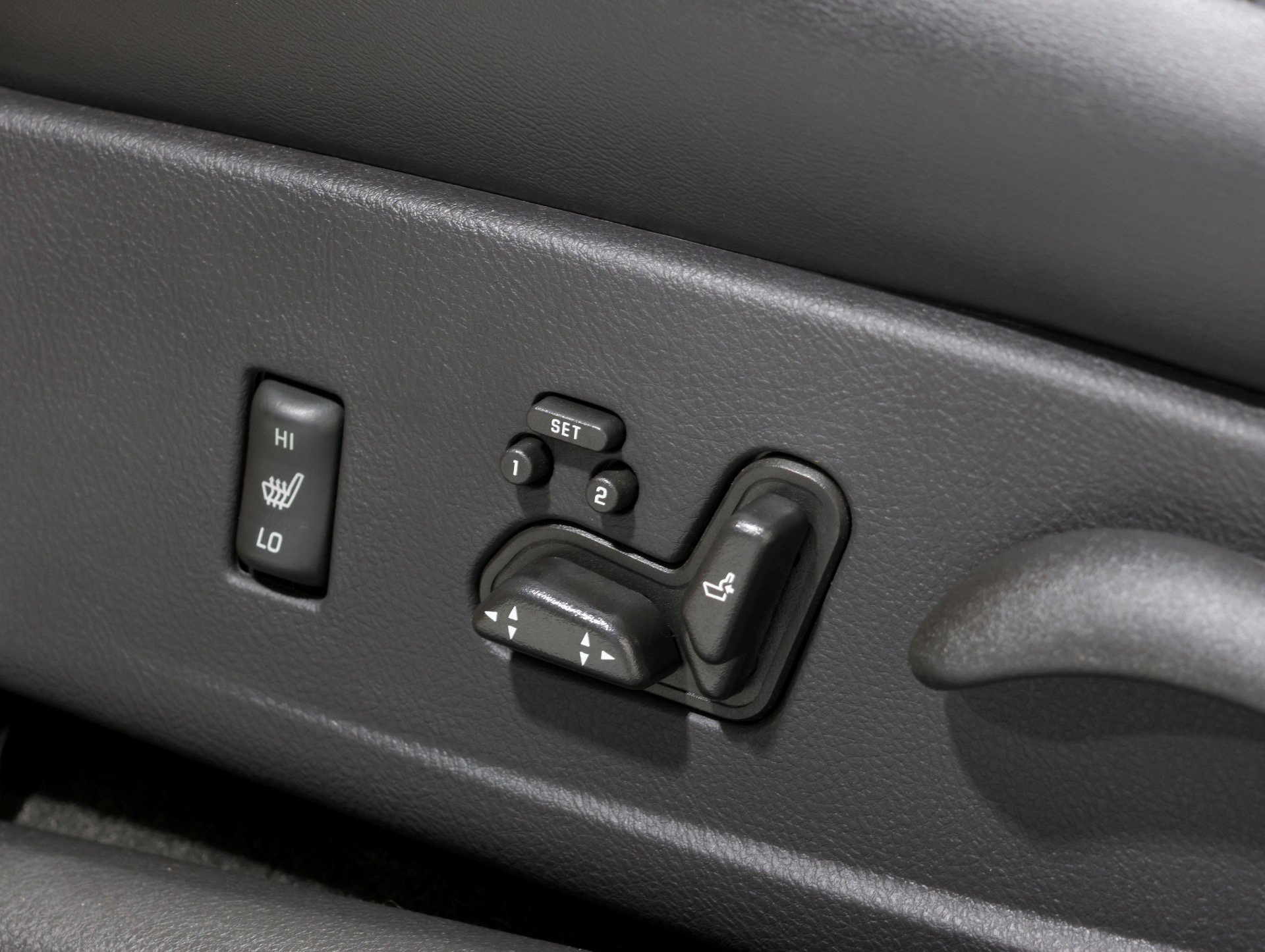 Used 2005 Chevrolet SSR 6 Speed Manual - Only 12K Mile w/ Preferred Equipment Group image 78