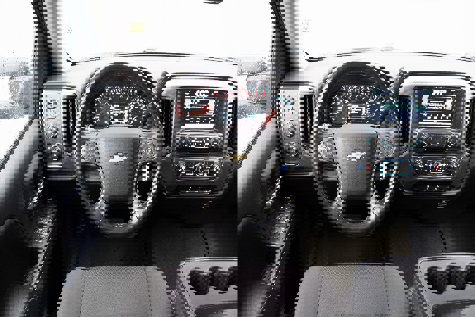 Used 2015 Chevrolet Silverado 1500 LT w/ LT Convenience Package image 2