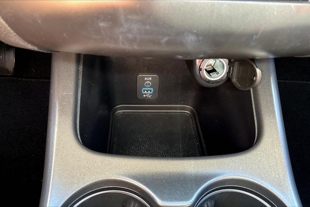 Used 2020 Dodge Journey SE w/ SE Popular Equipment Group FWD image 18