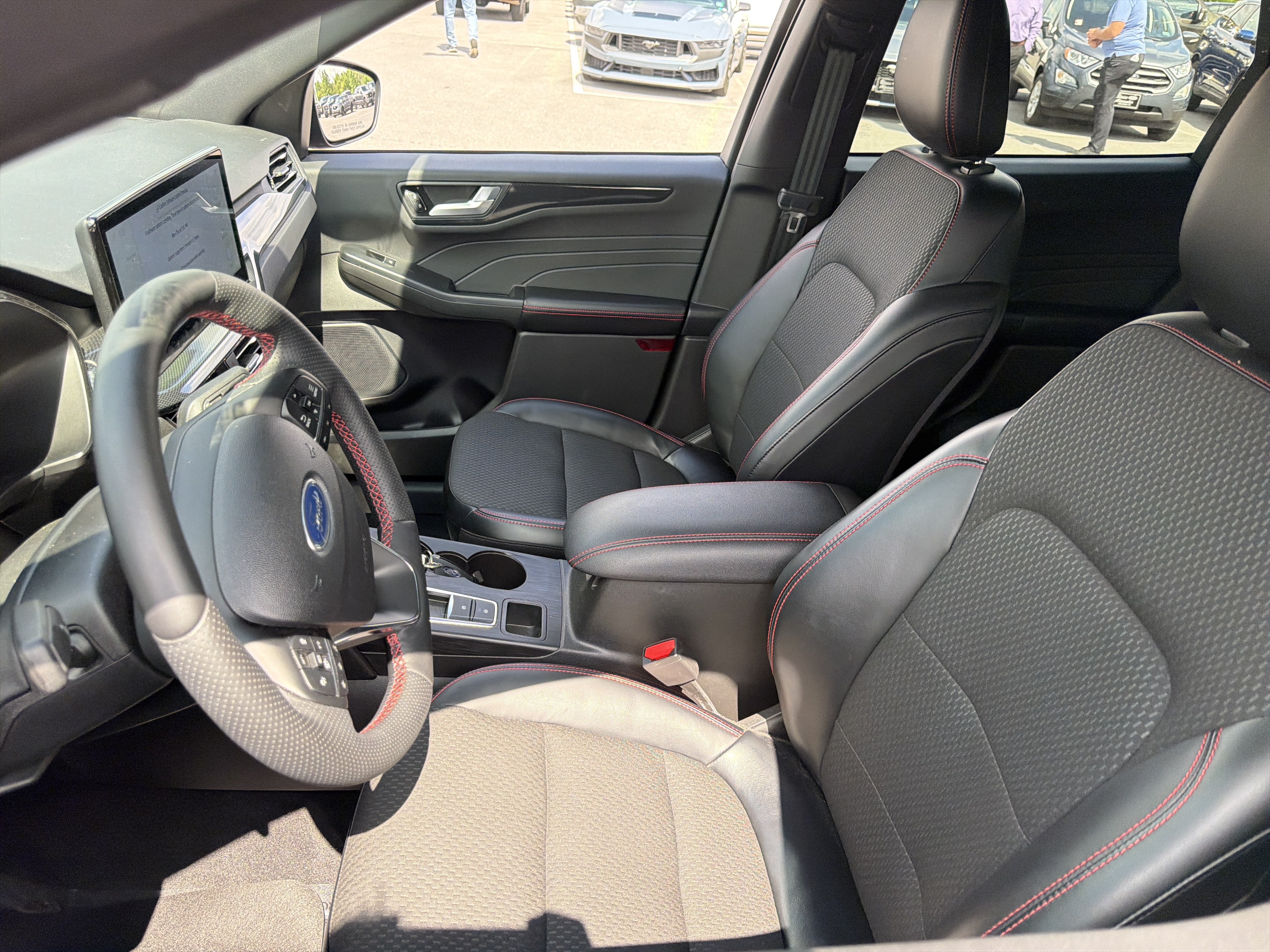 Used 2023 Ford Escape ST-Line w/ Tech Pack #1 AWD/4WD image 12