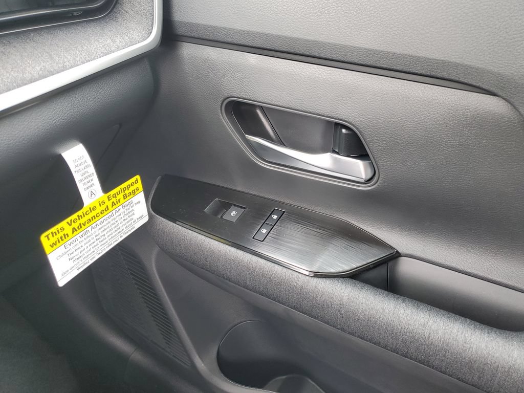 New 2026 Nissan Kicks SV w/ Cold Weather Package FWD image 36