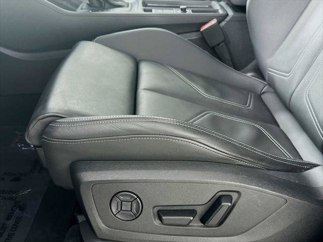 Certified 2024 Audi Q3 2.0T Premium Plus w/ Premium Plus Package AWD/4WD image 18