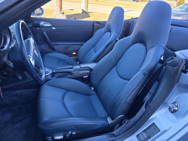Used 2005 Porsche 911 Carrera S image 10