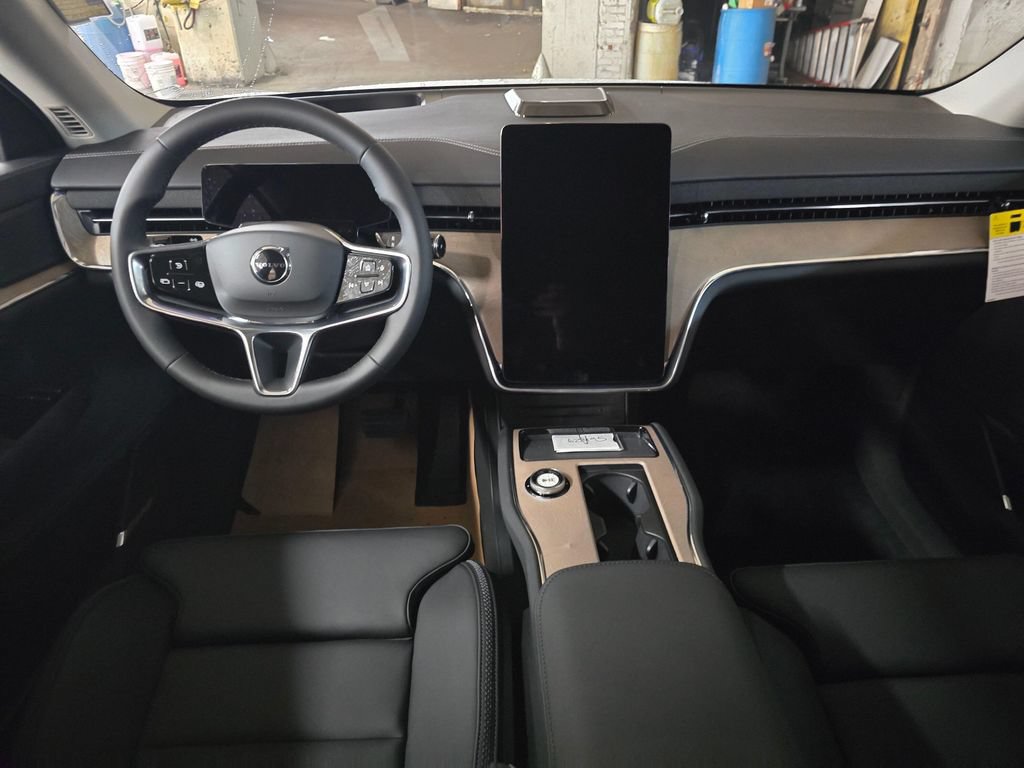 New 2025 Volvo EX90 Plus AWD/4WD image 19