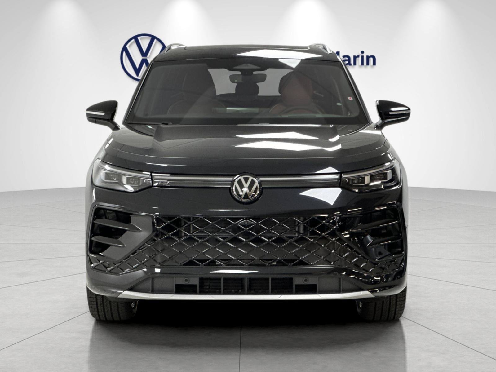 New 2026 Volkswagen Tiguan SEL R-Line AWD/4WD image 8