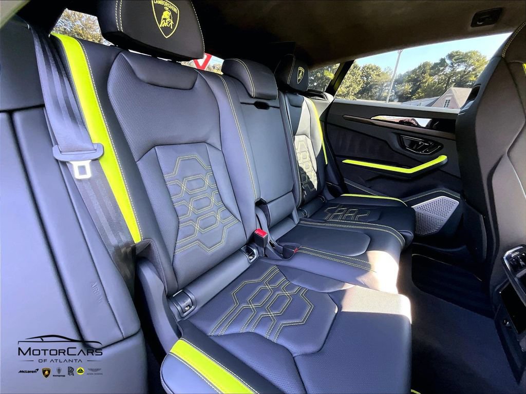 Used 2025 Lamborghini Urus Performante AWD/4WD image 26