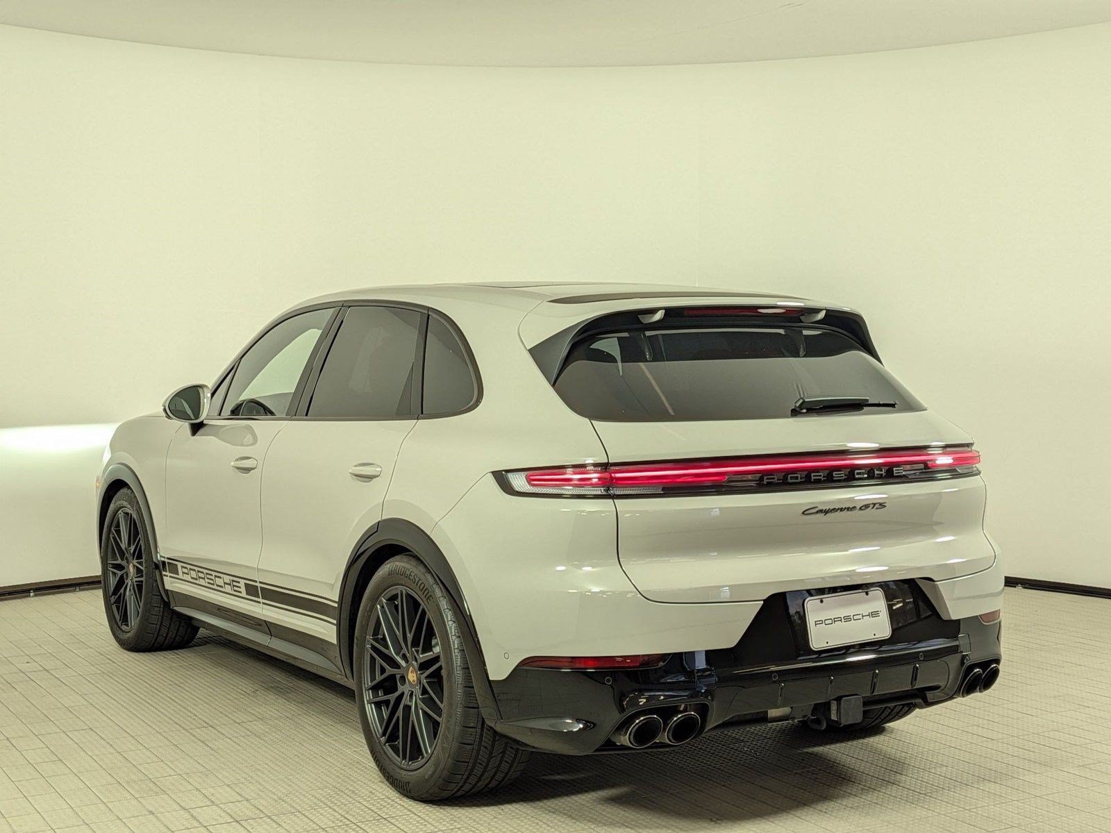 Used 2026 Porsche Cayenne GTS AWD/4WD video 3